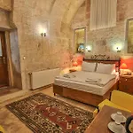 Pansiyon Bedrock Cave (adults Only)