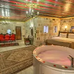 Bedrock Cave (adults Only) Göreme