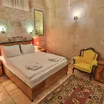 Bedrock Cave (adults Only) Pansiyon