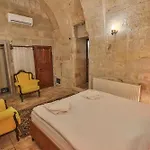 Pansiyon Bedrock Cave (adults Only) *