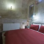 Bedrock Cave (adults Only) Pansiyon *