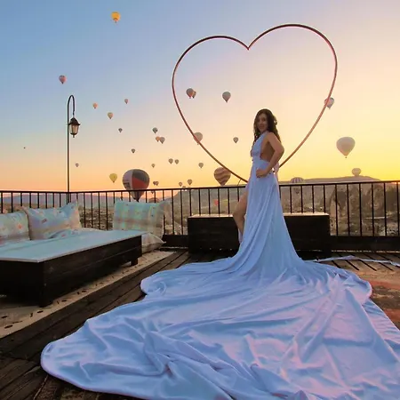 Bedrock Cave (adults Only) Гореме