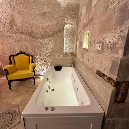 Pansiyon Bedrock Cave (adults Only)