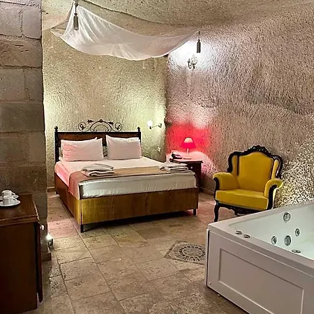 Bedrock Cave (adults Only) * Göreme