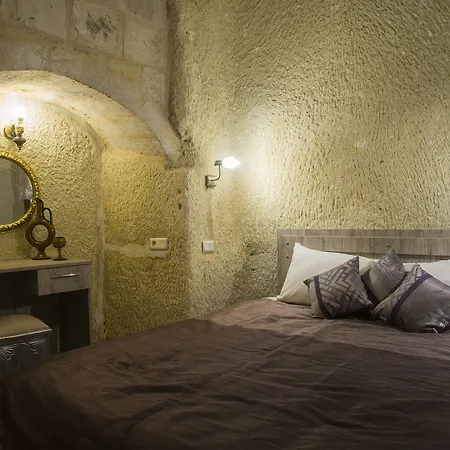Bedrock Cave (adults Only) Pansiyon *