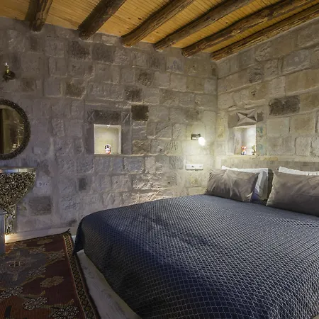 Bedrock Cave (adults Only) Pansiyon