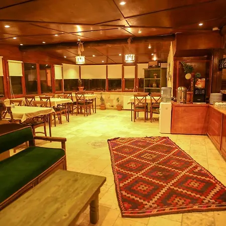 Bedrock Cave (adults Only) Göreme