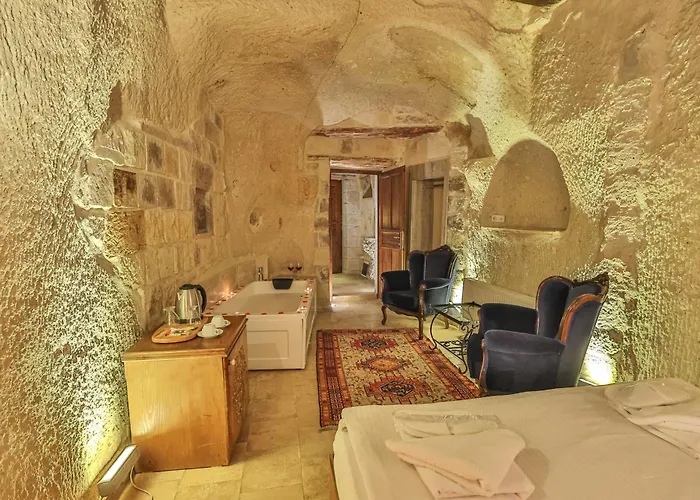 Homestay Bedrock Cave (adults Only)