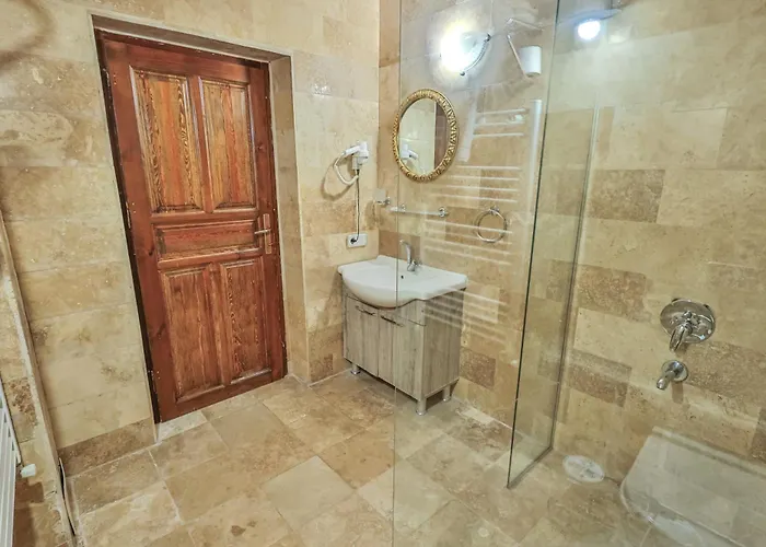 Bedrock Cave (adults Only) *